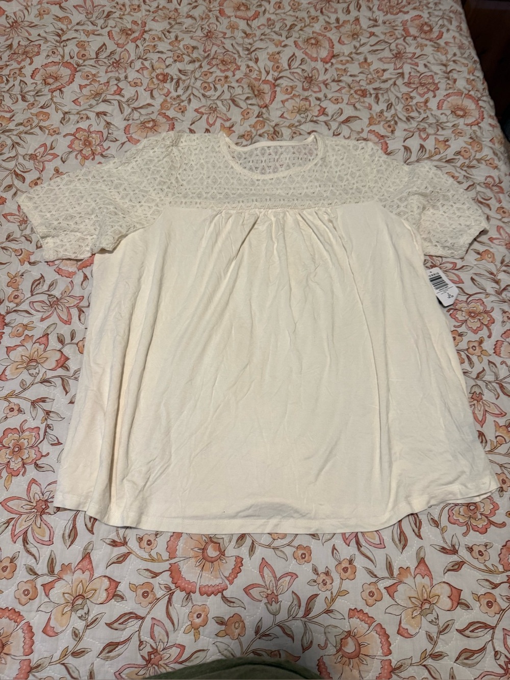 Torrid - NWT Cream Lace Yoke Short Sleeve Blouse